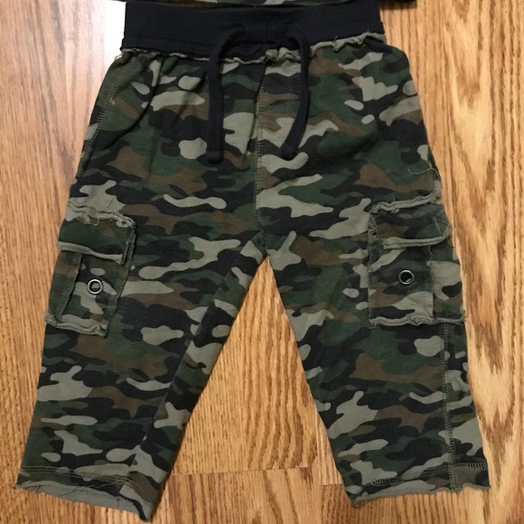 Boy's Camo 2 Pc Matching Set - Picture 3 of 8